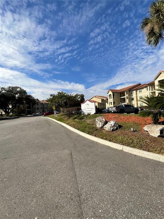 En Venta: $241,000 (2 camas, 2 baños, 937 Pies cuadrados)