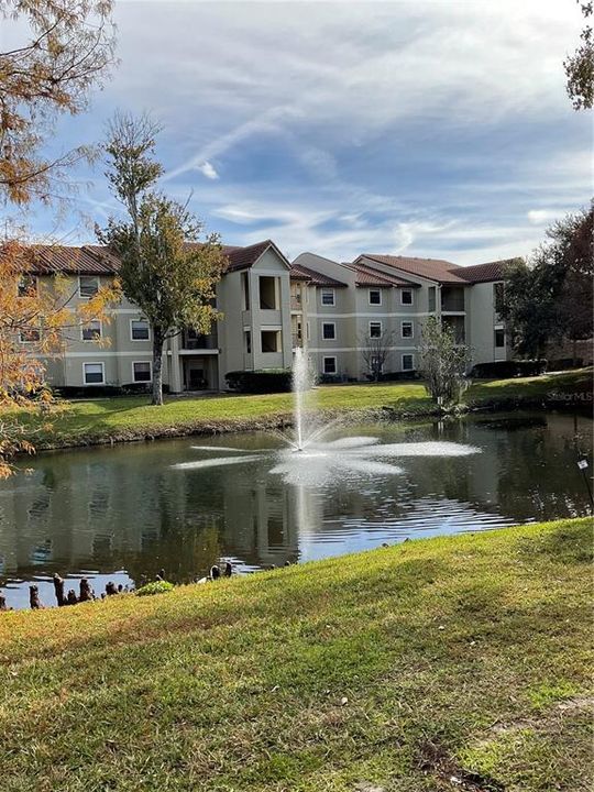 En Venta: $241,000 (2 camas, 2 baños, 937 Pies cuadrados)