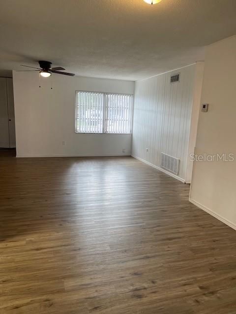 For Rent: $2,200 (3 beds, 2 baths, 1419 Square Feet)
