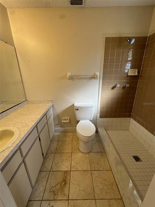 待售: $259,000 (3 贝兹, 2 浴室, 1391 平方英尺)