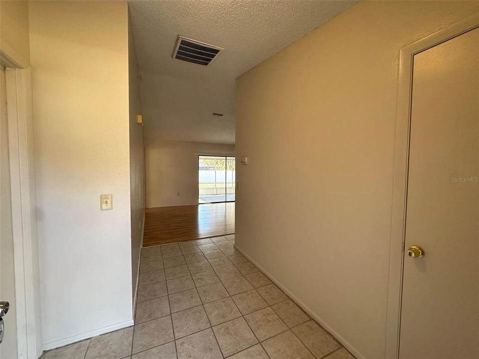 待售: $259,000 (3 贝兹, 2 浴室, 1391 平方英尺)