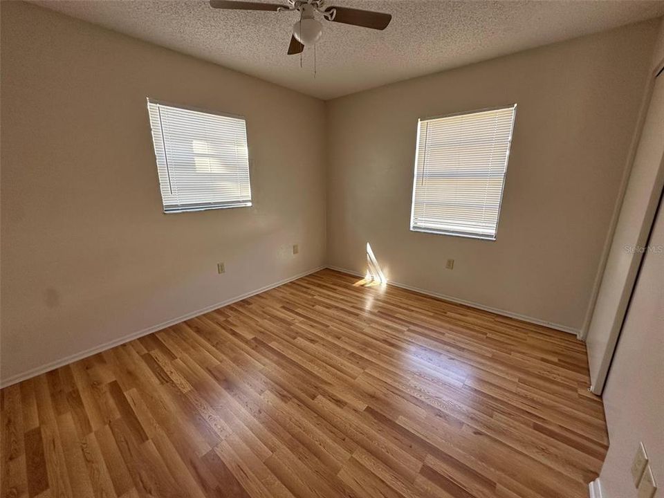 待售: $259,000 (3 贝兹, 2 浴室, 1391 平方英尺)