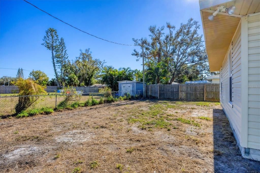 На продажу: $237,500 (3 спален, 1 ванн, 1080 Квадратных фут)