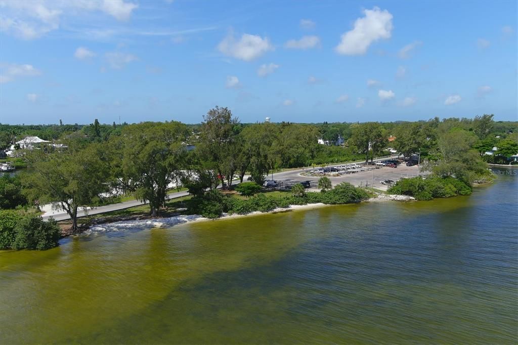 На продажу: $237,500 (3 спален, 1 ванн, 1080 Квадратных фут)