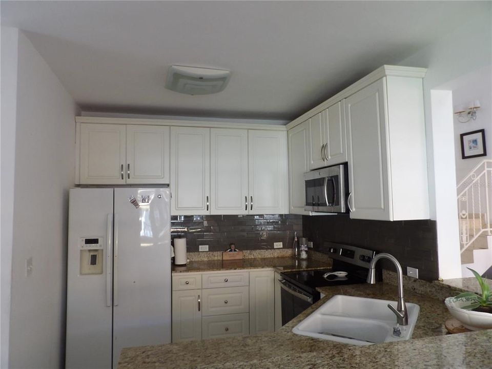 На продажу: $535,000 (4 спален, 3 ванн, 2645 Квадратных фут)