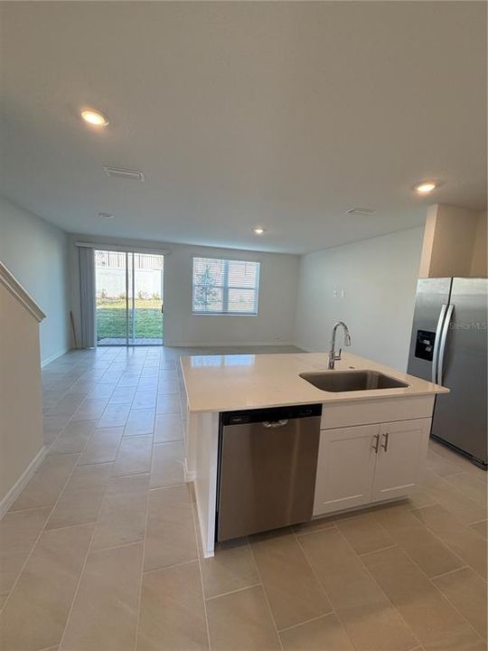 В аренду: $2,200 (3 спален, 2 ванн, 1485 Квадратных фут)