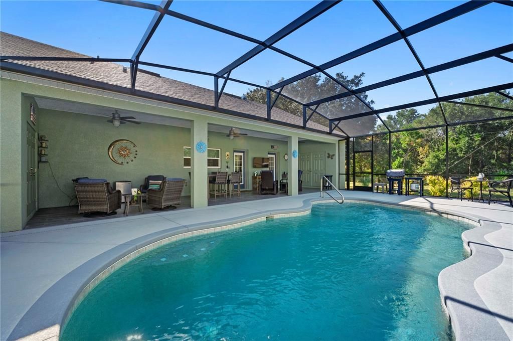 Под контрактом: $389,000 (2 спален, 2 ванн, 1232 Квадратных фут)