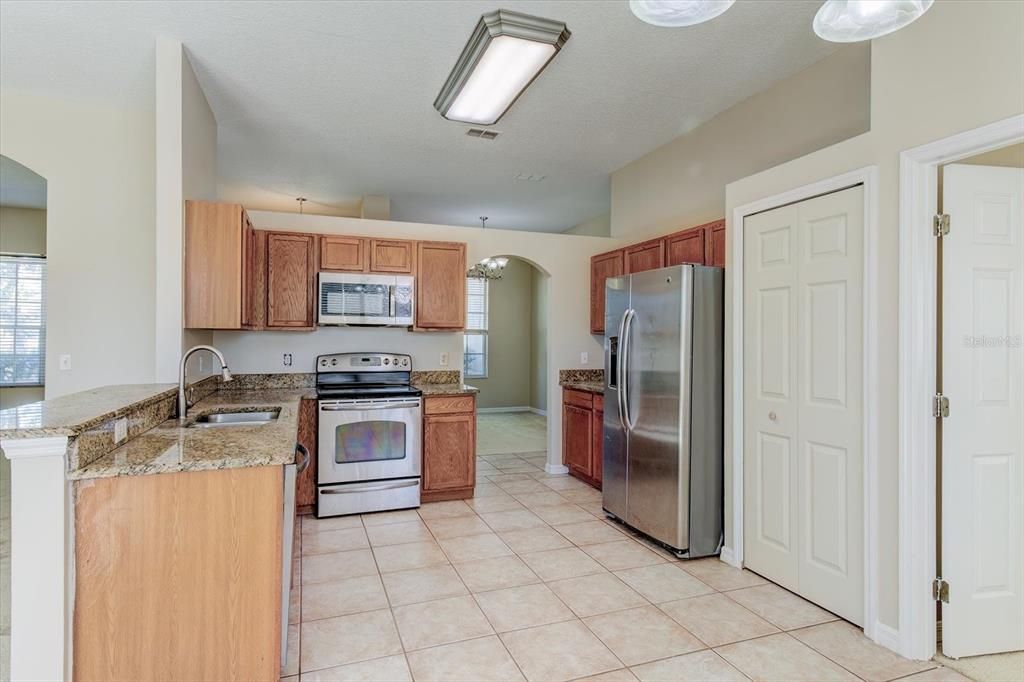 En Venta: $445,000 (3 camas, 2 baños, 1888 Pies cuadrados)