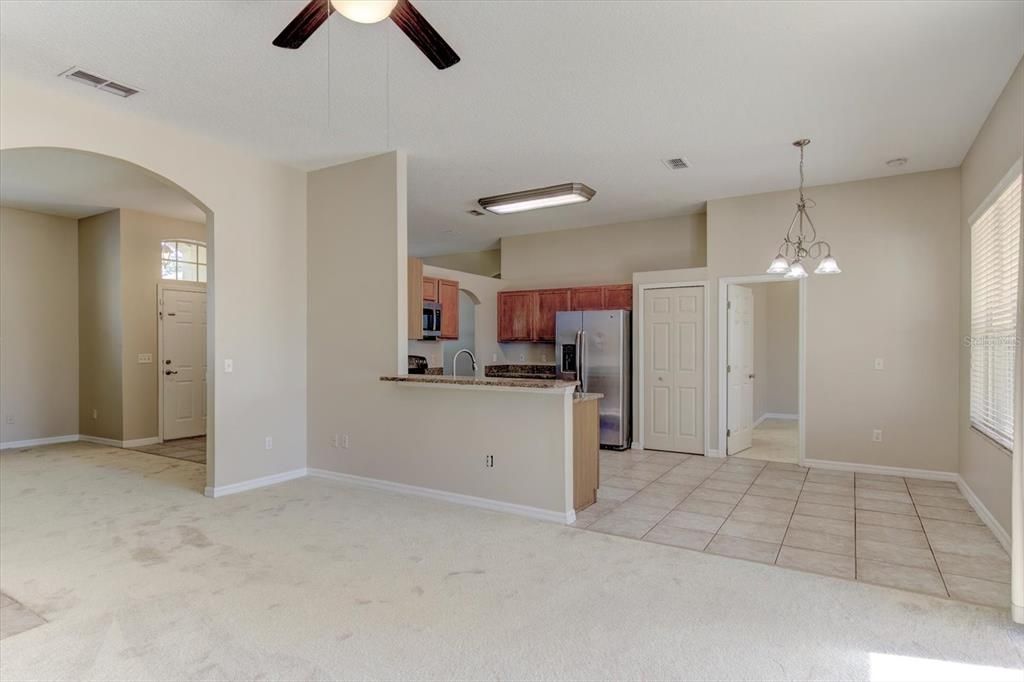 En Venta: $445,000 (3 camas, 2 baños, 1888 Pies cuadrados)