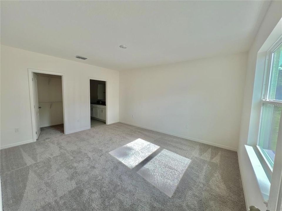 For Rent: $2,500 (4 beds, 2 baths, 1867 Square Feet)