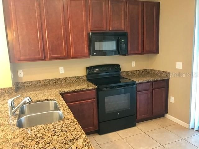 En Renta: $1,800 (2 camas, 2 baños, 1076 Pies cuadrados)