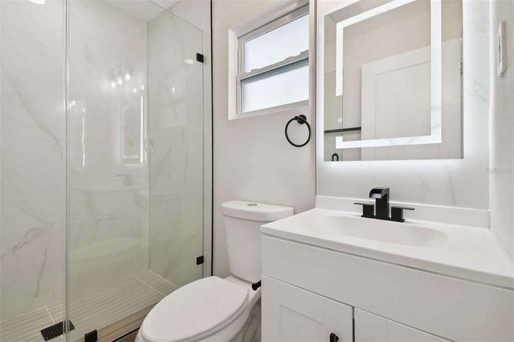 待售: $425,000 (3 贝兹, 2 浴室, 1073 平方英尺)