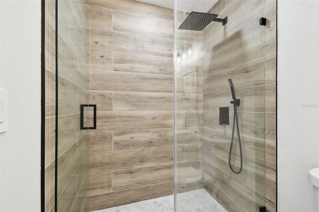 待售: $425,000 (3 贝兹, 2 浴室, 1073 平方英尺)