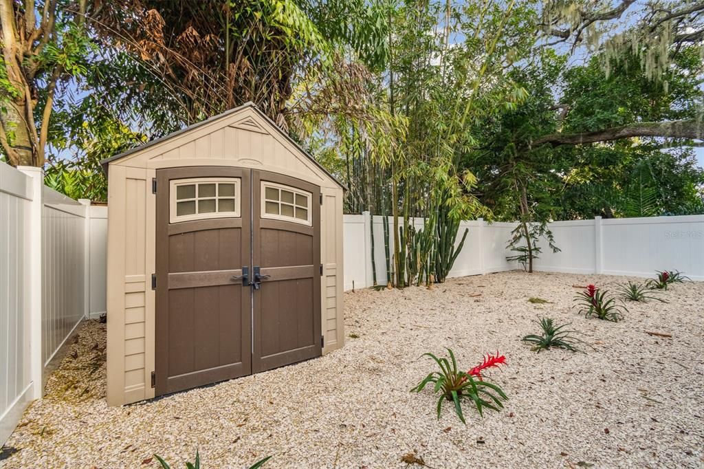 На продажу: $529,900 (2 спален, 1 ванн, 1038 Квадратных фут)