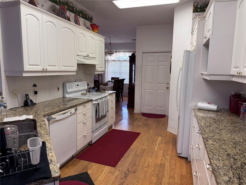 For Sale: $339,000 (3 beds, 2 baths, 1861 Square Feet)