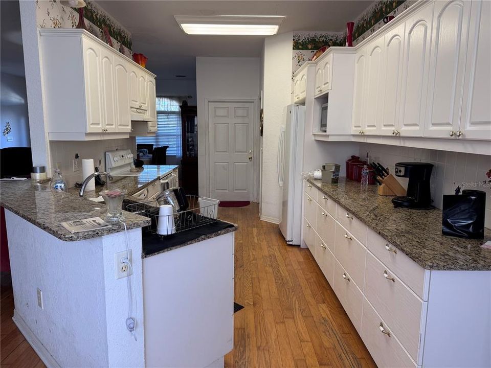 For Sale: $339,000 (3 beds, 2 baths, 1861 Square Feet)