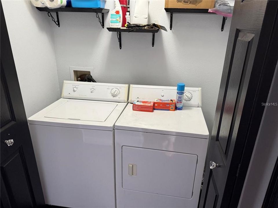 For Rent: $2,000 (3 beds, 2 baths, 1180 Square Feet)