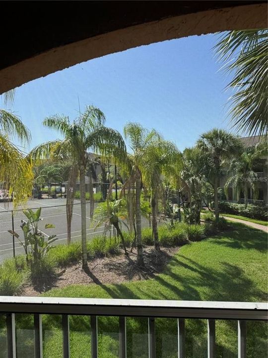 For Rent: $2,000 (3 beds, 2 baths, 1180 Square Feet)