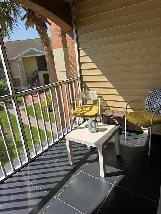 For Rent: $2,000 (3 beds, 2 baths, 1180 Square Feet)