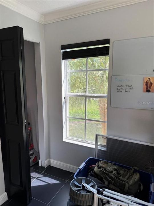 For Rent: $2,000 (3 beds, 2 baths, 1180 Square Feet)