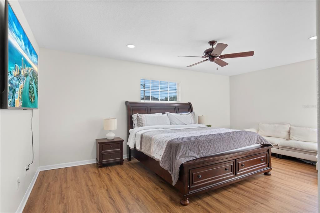 En Venta: $525,000 (6 camas, 3 baños, 2998 Pies cuadrados)