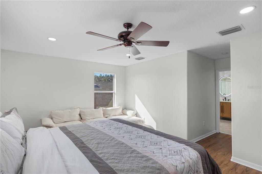 En Venta: $525,000 (6 camas, 3 baños, 2998 Pies cuadrados)