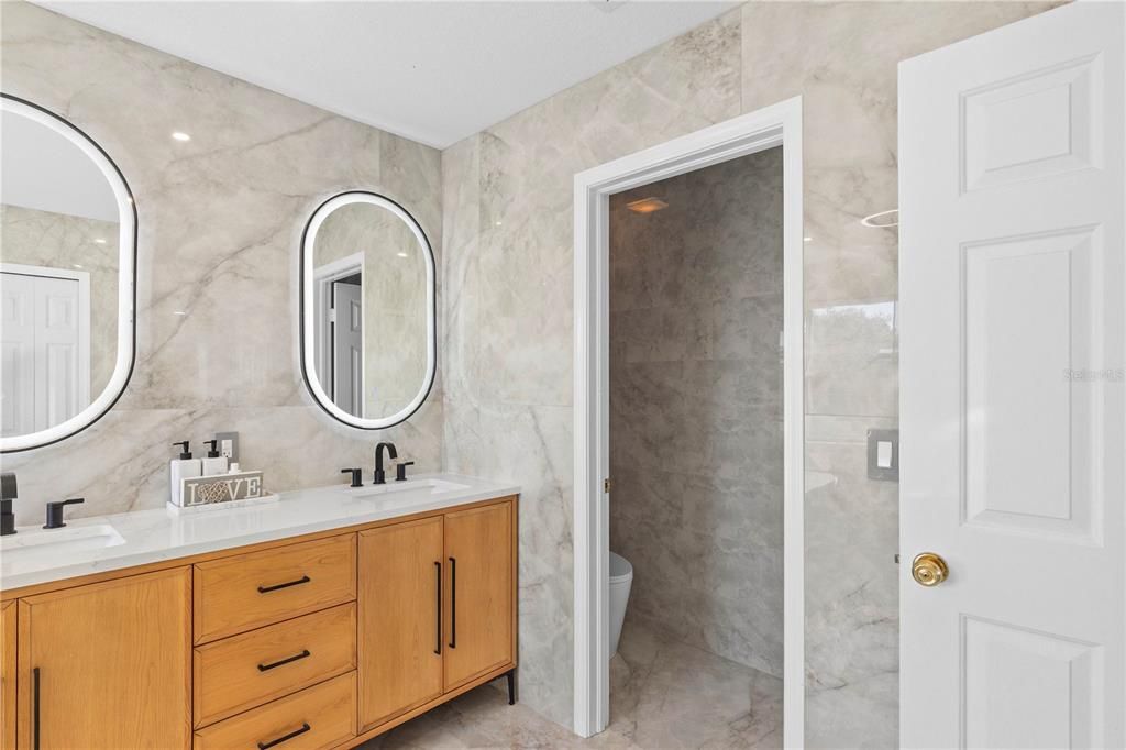 En Venta: $525,000 (6 camas, 3 baños, 2998 Pies cuadrados)