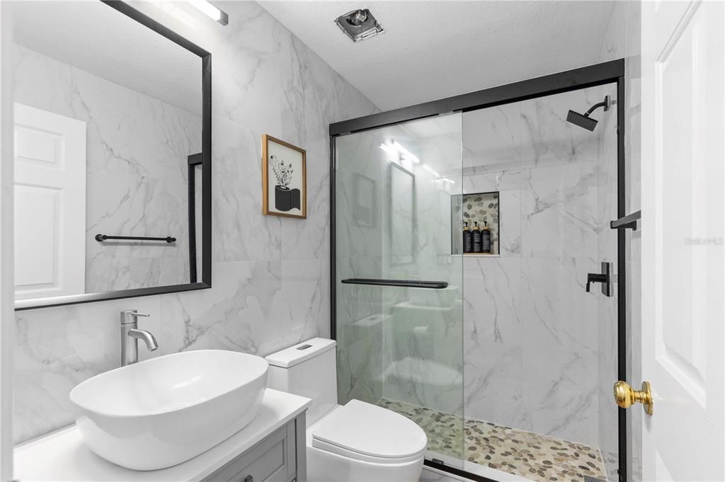 En Venta: $525,000 (6 camas, 3 baños, 2998 Pies cuadrados)