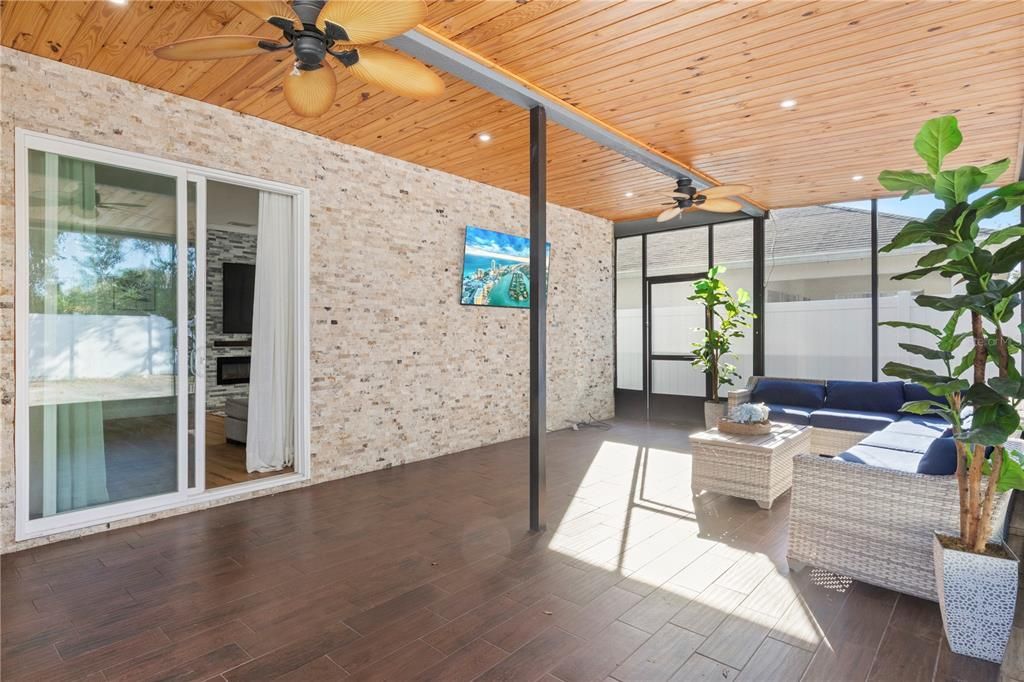 En Venta: $525,000 (6 camas, 3 baños, 2998 Pies cuadrados)