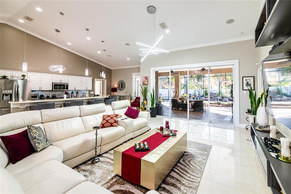 待售: $750,000 (3 贝兹, 3 浴室, 2636 平方英尺)