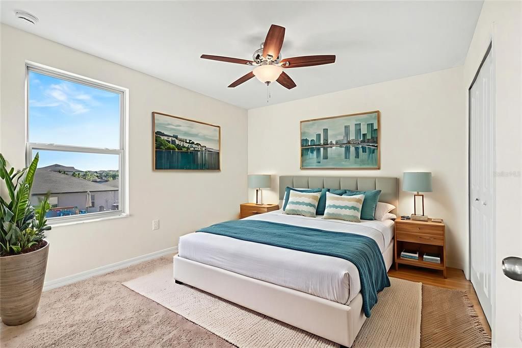 For Sale: $349,900 (5 beds, 2 baths, 2415 Square Feet)