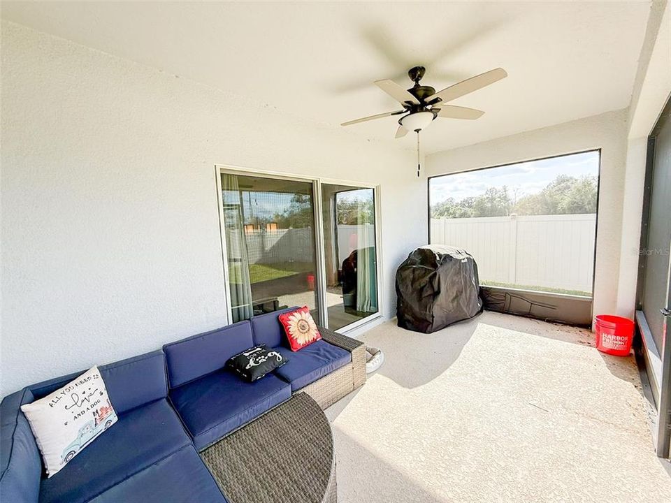 For Sale: $399,000 (4 beds, 3 baths, 2124 Square Feet)