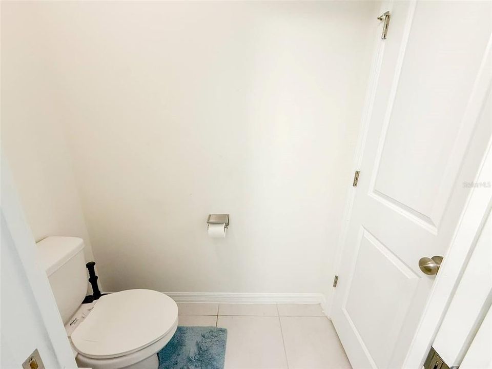 For Sale: $399,000 (4 beds, 3 baths, 2124 Square Feet)