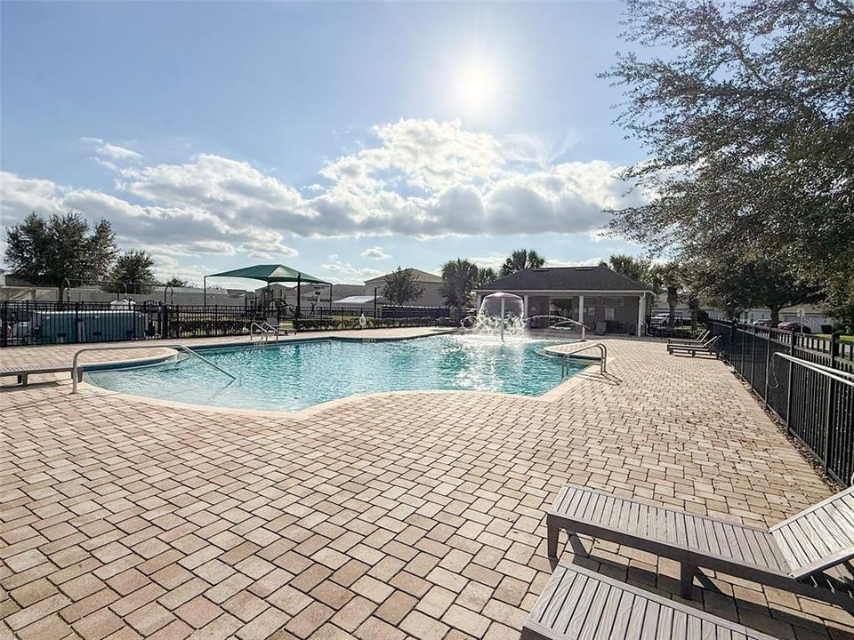 For Sale: $399,000 (4 beds, 3 baths, 2124 Square Feet)