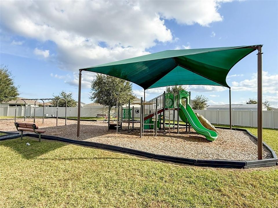 For Sale: $399,000 (4 beds, 3 baths, 2124 Square Feet)