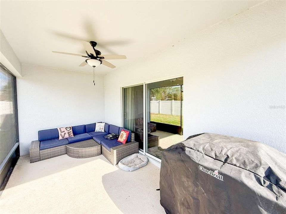 For Sale: $399,000 (4 beds, 3 baths, 2124 Square Feet)