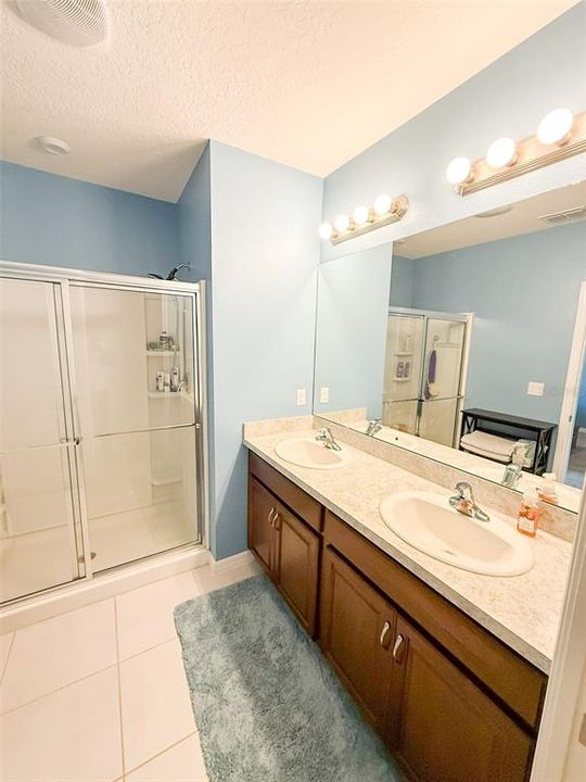 For Sale: $399,000 (4 beds, 3 baths, 2124 Square Feet)