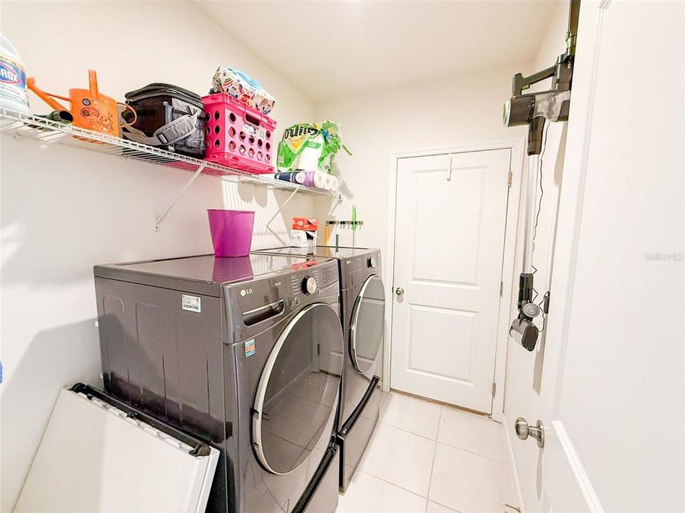 For Sale: $399,000 (4 beds, 3 baths, 2124 Square Feet)