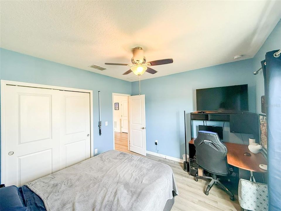 For Sale: $399,000 (4 beds, 3 baths, 2124 Square Feet)