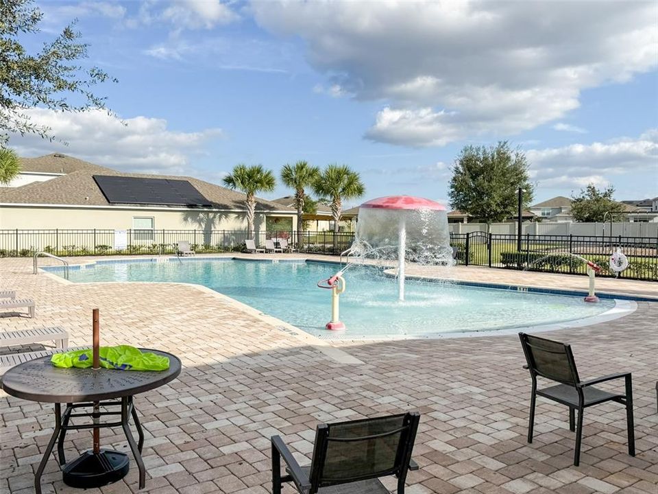 For Sale: $399,000 (4 beds, 3 baths, 2124 Square Feet)