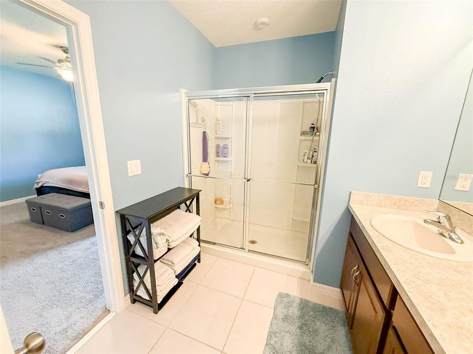 For Sale: $399,000 (4 beds, 3 baths, 2124 Square Feet)