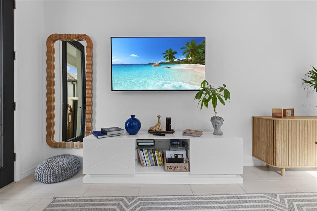 待售: $560,000 (3 贝兹, 2 浴室, 2089 平方英尺)