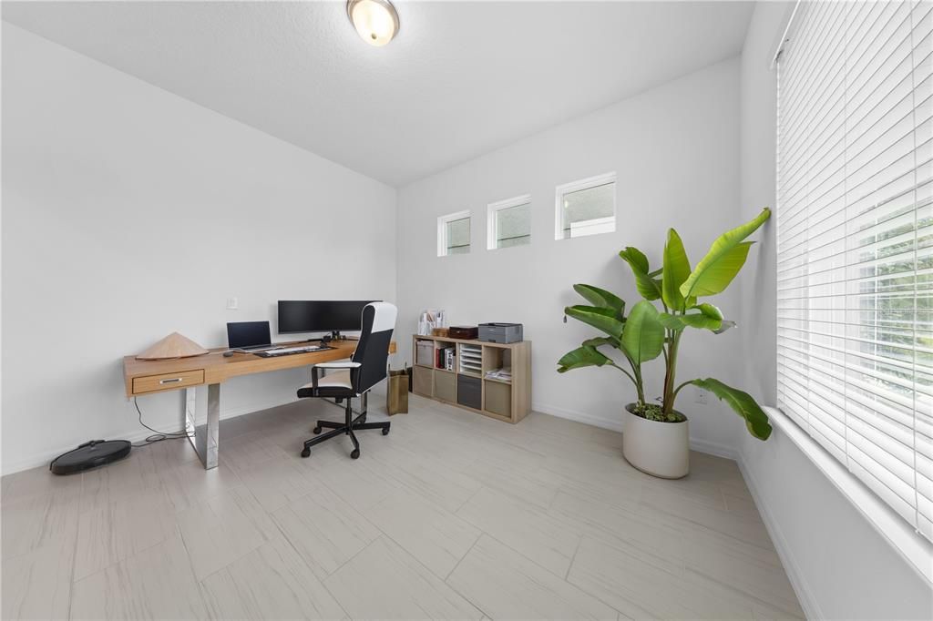 待售: $560,000 (3 贝兹, 2 浴室, 2089 平方英尺)