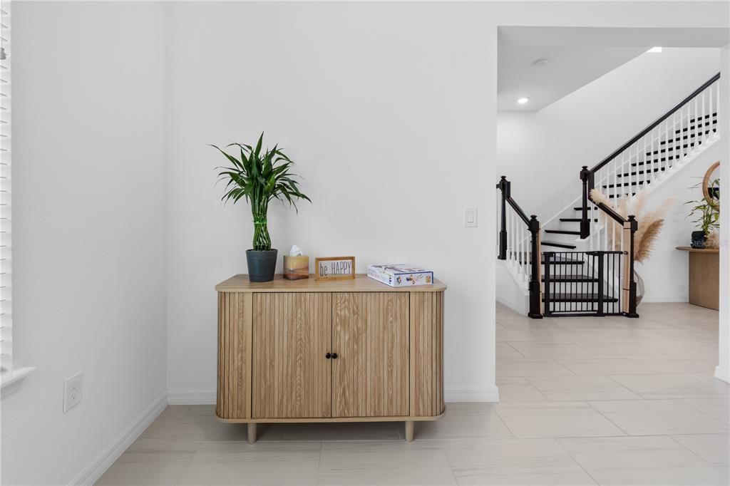 待售: $560,000 (3 贝兹, 2 浴室, 2089 平方英尺)