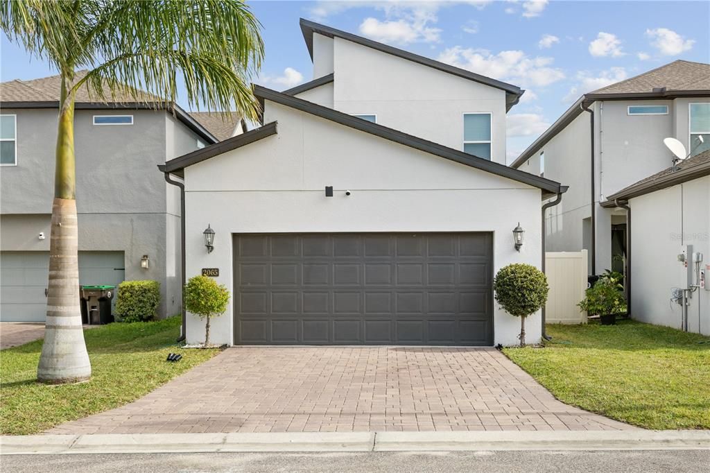 待售: $560,000 (3 贝兹, 2 浴室, 2089 平方英尺)