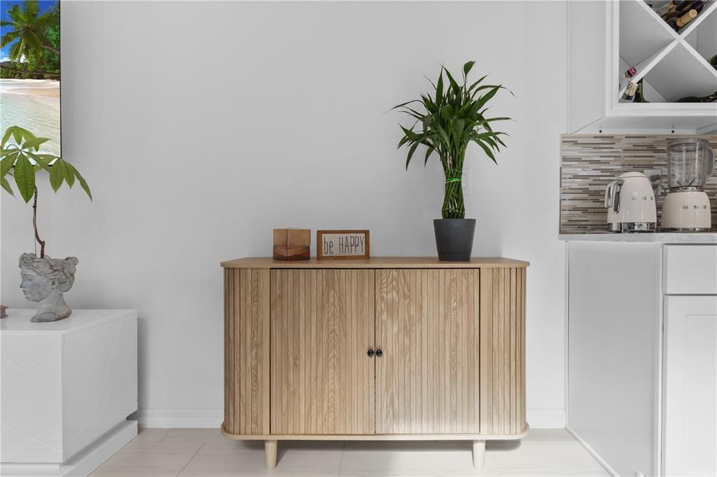 待售: $560,000 (3 贝兹, 2 浴室, 2089 平方英尺)