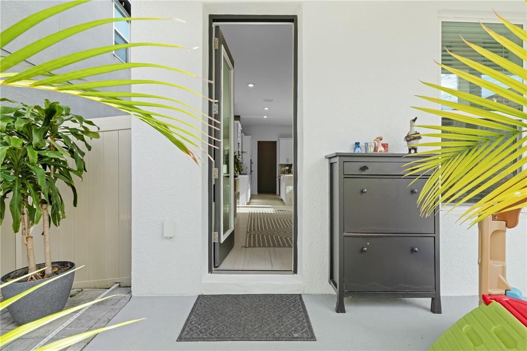 待售: $560,000 (3 贝兹, 2 浴室, 2089 平方英尺)