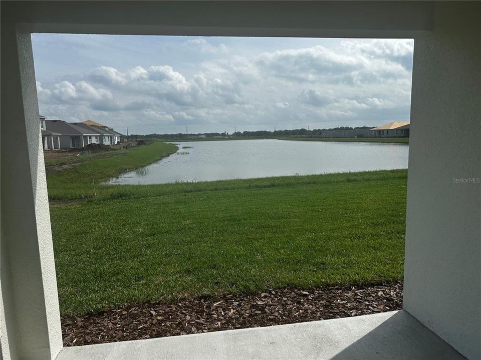 For Rent: $2,900 (4 beds, 2 baths, 1828 Square Feet)