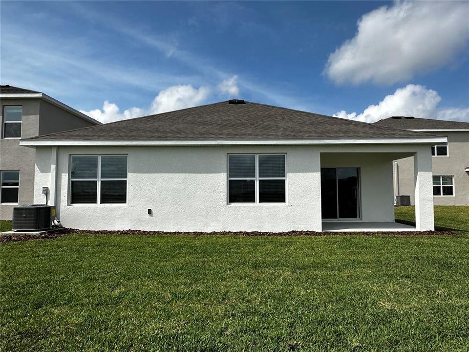 For Rent: $2,900 (4 beds, 2 baths, 1828 Square Feet)