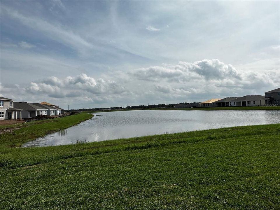 For Rent: $2,900 (4 beds, 2 baths, 1828 Square Feet)